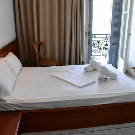 Leonidas Ξενοδοχείο 2*