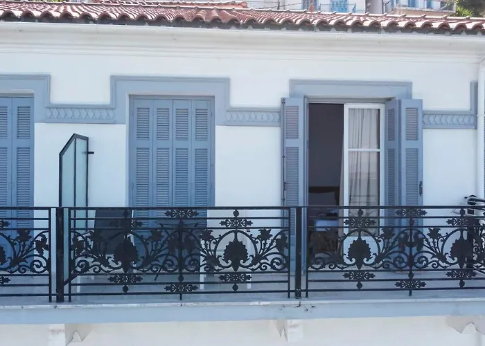 فندق Leonidas غيتيو