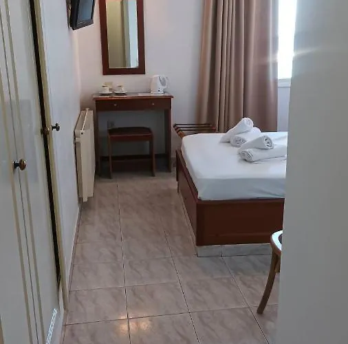 Leonidas 2* غيتيو