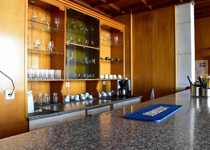 Leonidas 2* غيتيو